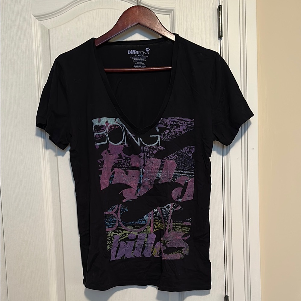 Billabong Black Tee with Vibrant Graphic